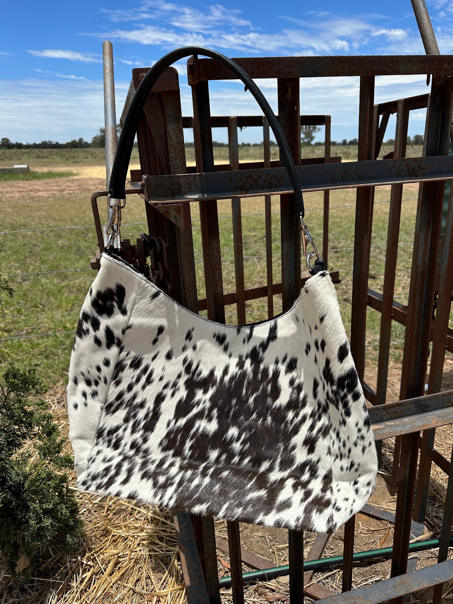 Cowhide Shoulder Handbag 04