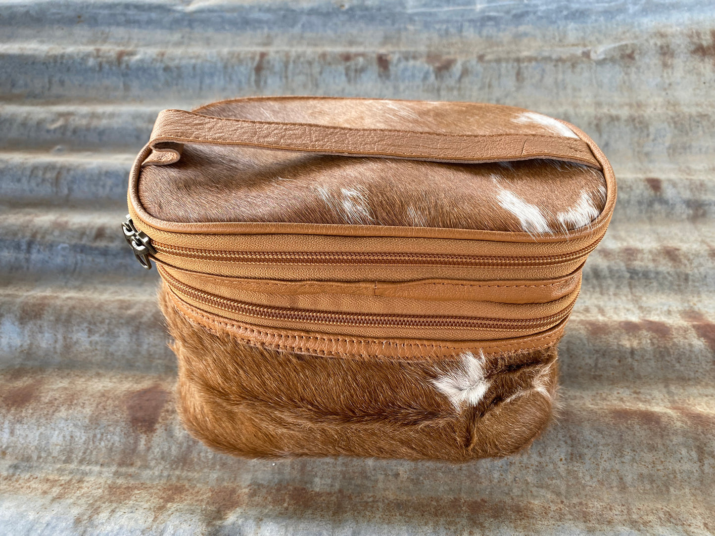 WB11 Western Beauty Bag